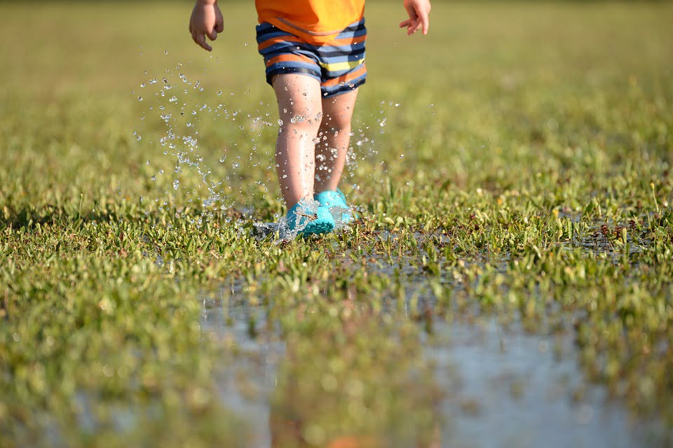 Enfant jardin